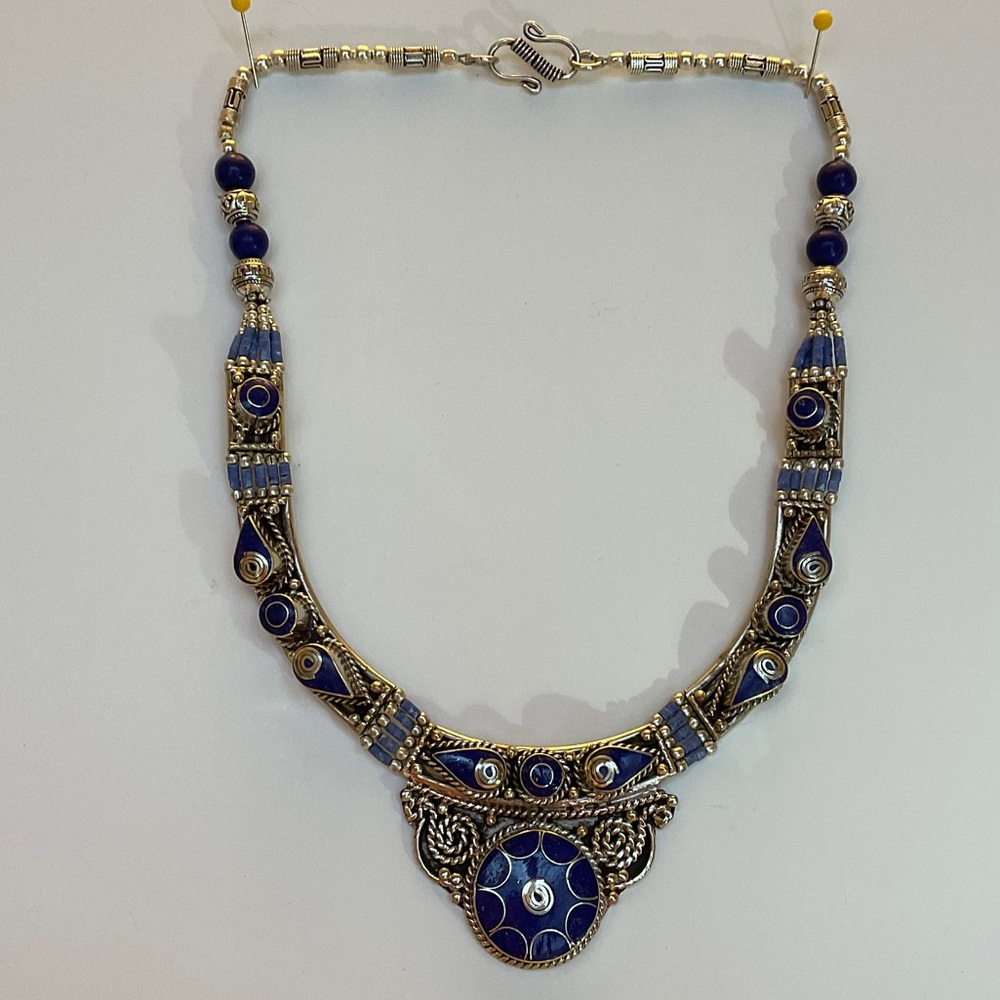 NWOT TIBETAN SILVER HANDCRAFTED BEADED NECKLACE - Picture 4 of 11